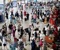 Giá vé máy bay tăng cao có phải do thuế phí