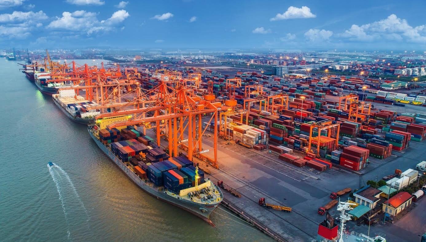 Xuất khẩu duy trì đà tăng bất chấp biến động thương mại toàn cầu
