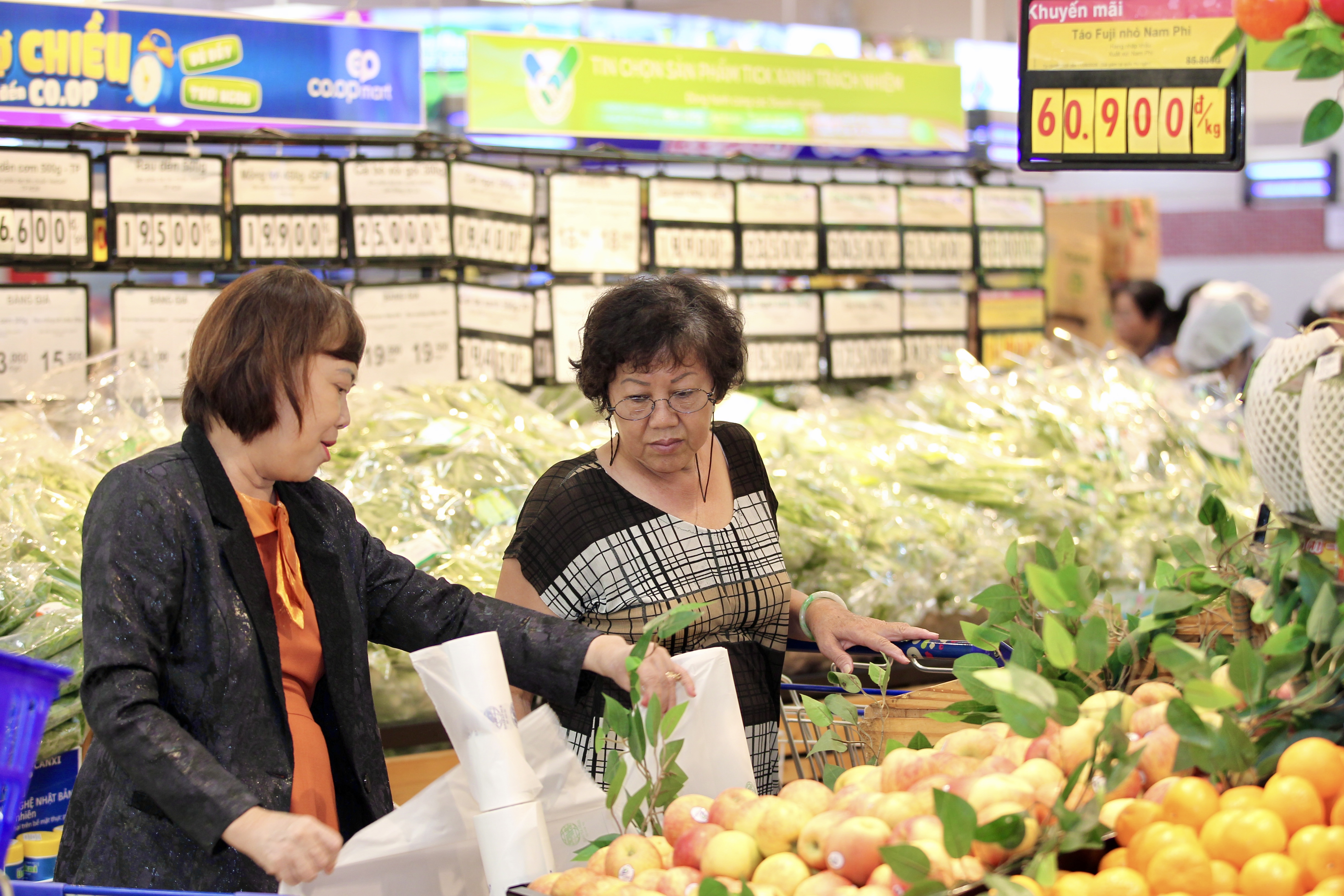 Chuyển biến nào trong hành vi tiêu dùng của người dân TP.HCM?