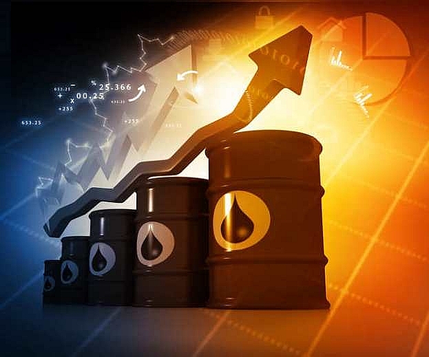 Giá xăng dầu hôm nay 8/7: Dầu thế giới tăng vọt hơn 5%