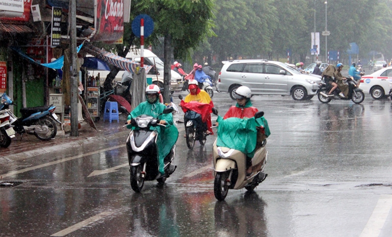 Thời tiết ngày 9/7: Bắc Bộ mưa to cục bộ, Trung Bộ tiếp tục nắng nóng