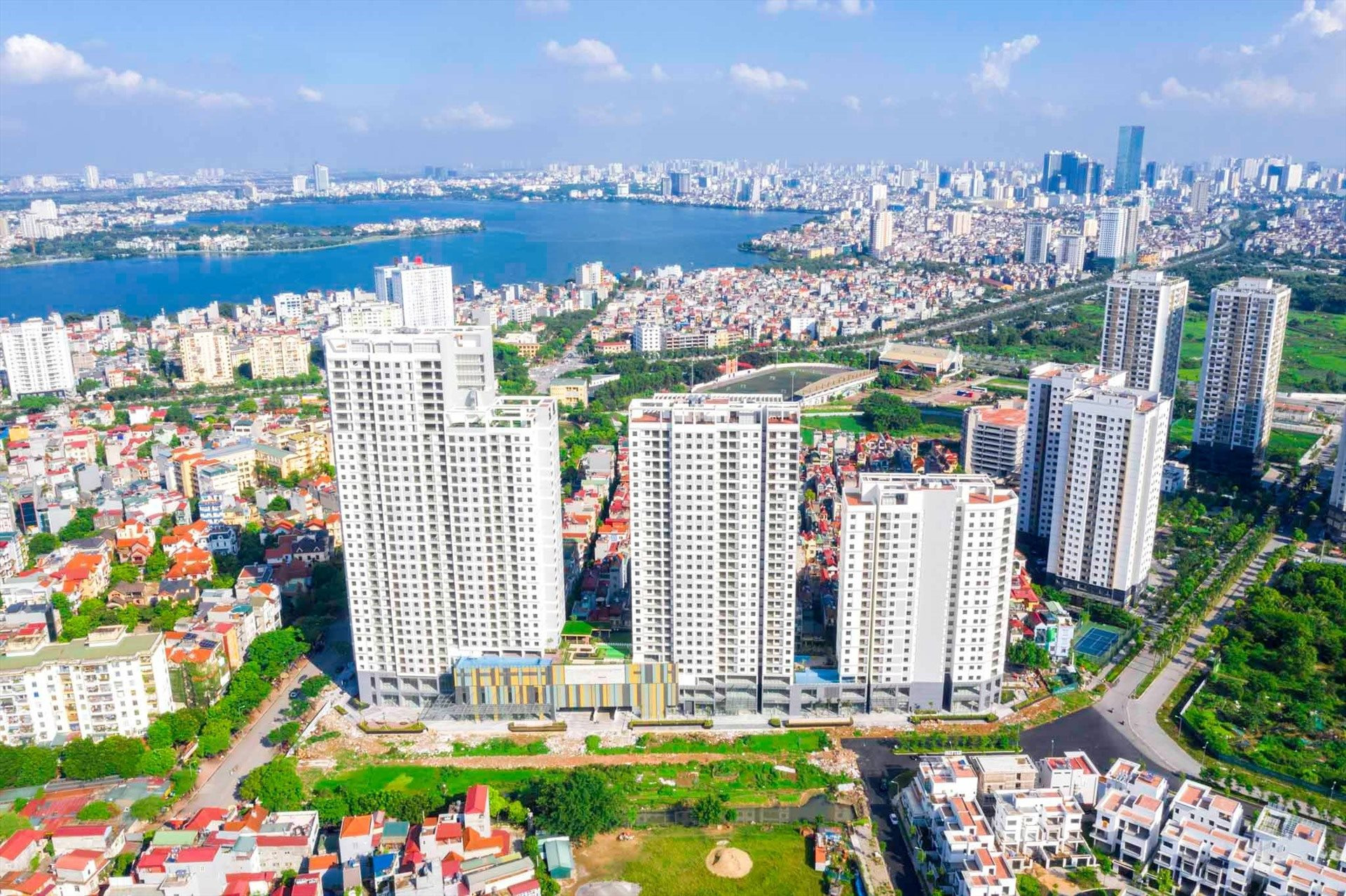 FDI ưu tiên tài sản dòng tiền, trung tâm dữ liệu nổi lên trong làn sóng M&A bất động sản