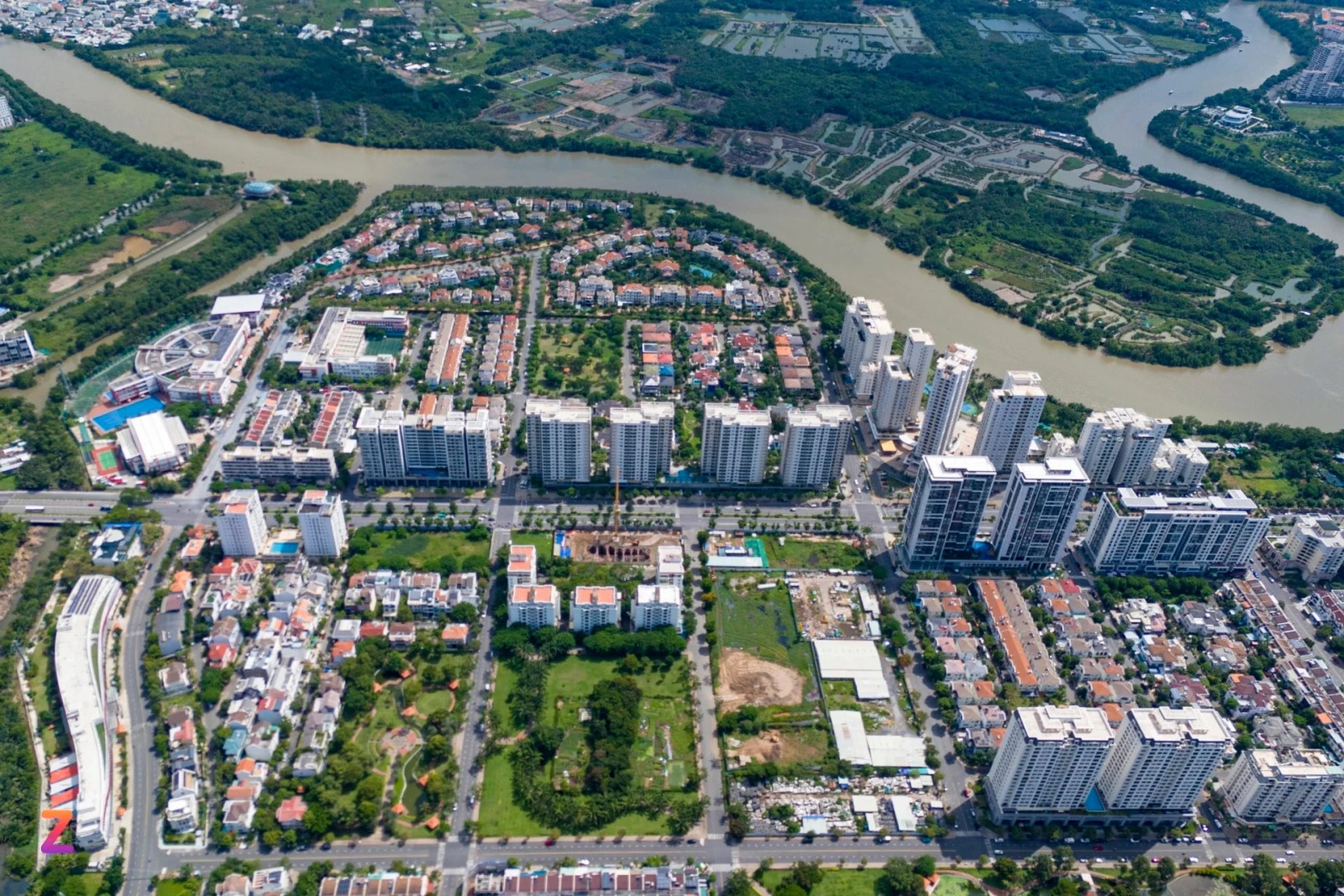 Bất động sản dân cư vẫn trầm lắng, cơ hội tập trung ở doanh nghiệp có quỹ đất và dự án sẵn sàng triển khai