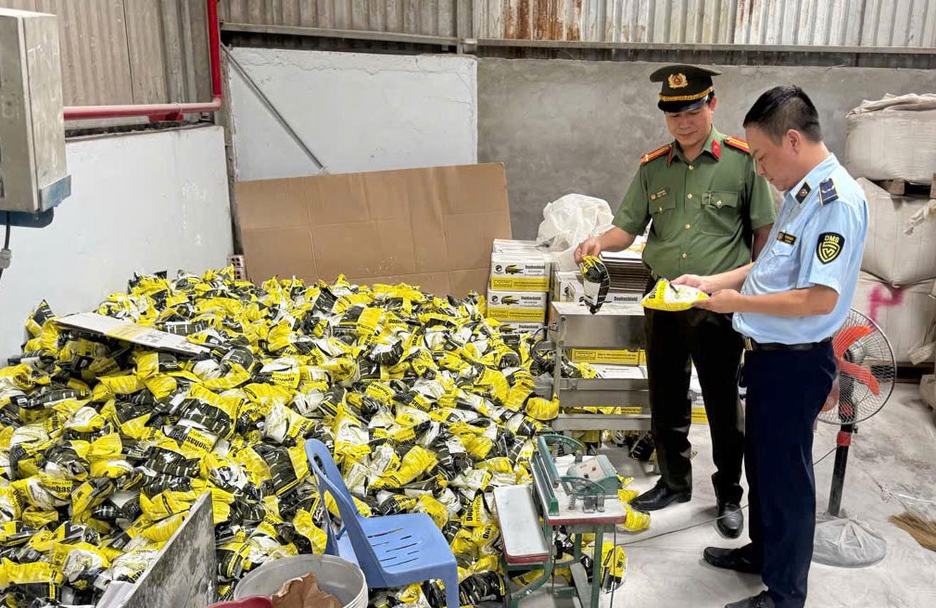 Đồng Nai phát hiện hơn 2.700 vụ vi phạm trong 6 tháng, khởi tố 76 vụ án liên quan buôn lậu, hàng giả