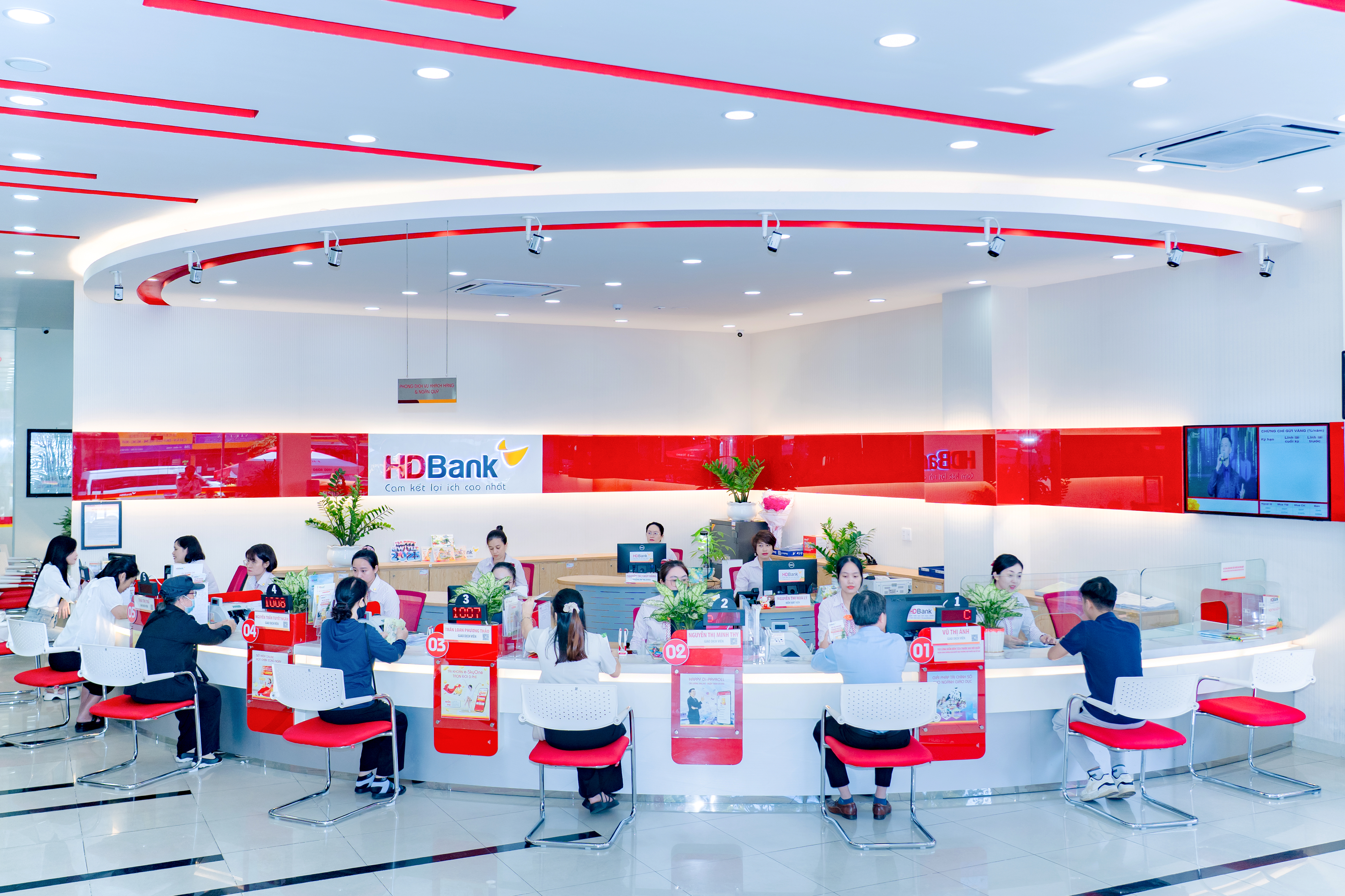 Lãi suất từ 7,2%/năm, HDBank tung loạt ưu đãi lớn cho doanh nghiệp