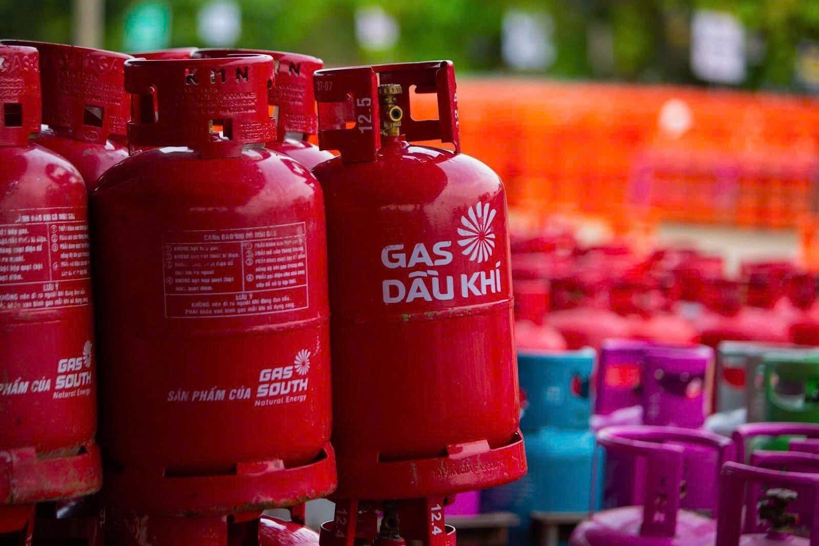 Giá gas hôm nay 14/7: Chênh lệch gần 40.000 đồng giữa các khu vực