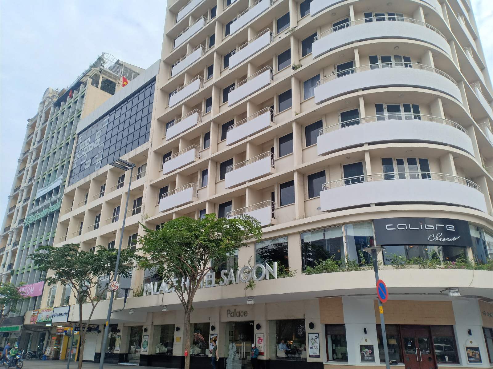 Bông Sen chậm trả hơn 3.000 tỷ đồng lãi trái phiếu, áp lực đáo hạn cận kề