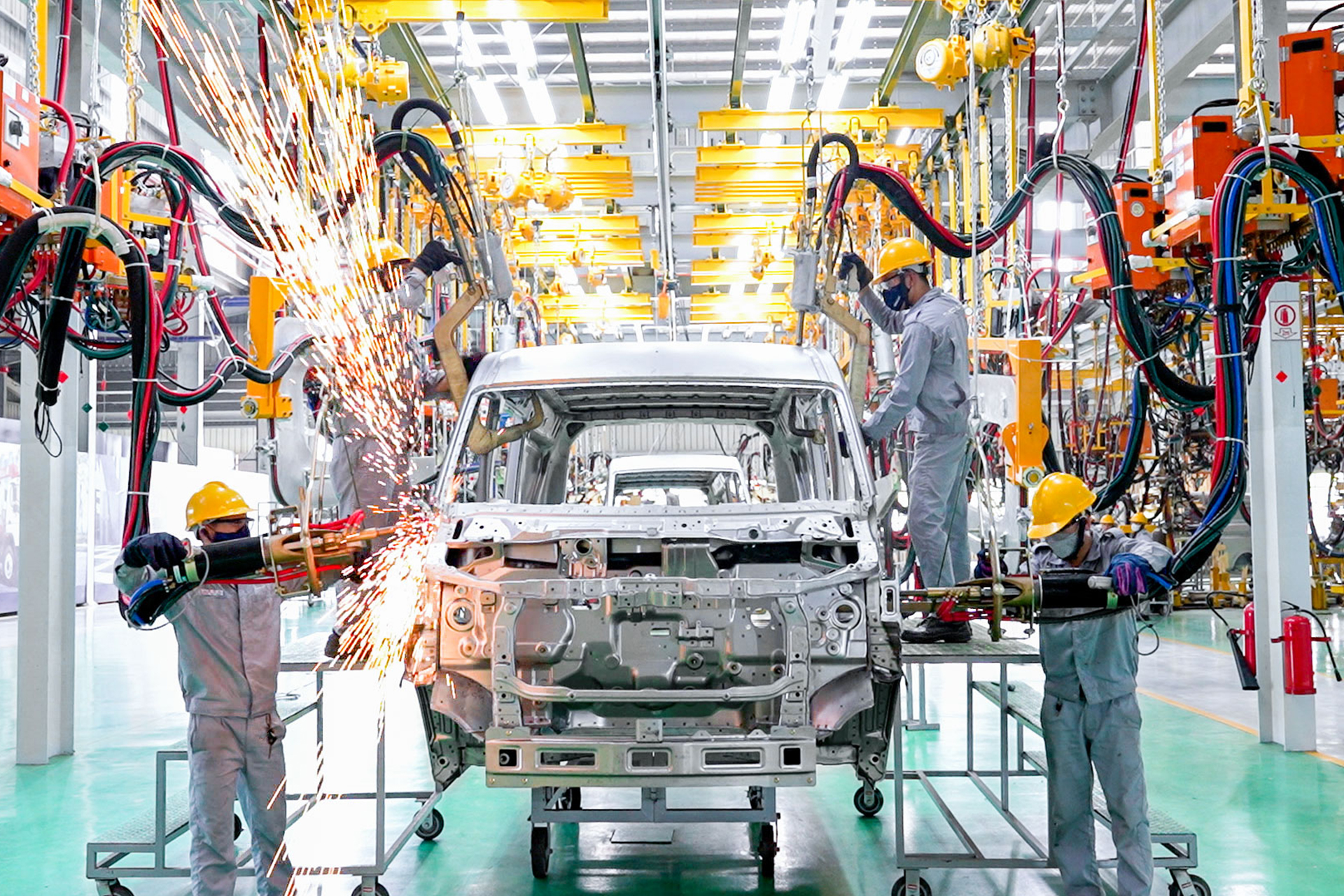 Bộ Khoa học và Công nghệ gỡ vướng quy định chuyển giao công nghệ sản xuất ô tô, xe máy